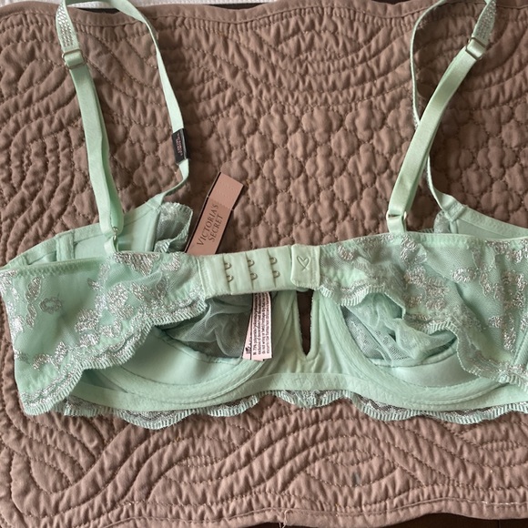 Victoria’s Secret soft mint green 34C bra NWT - Picture 6 of 14